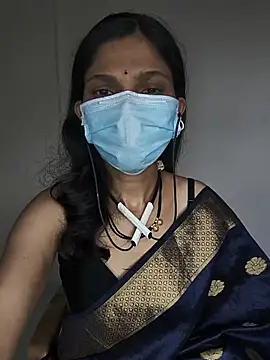 Shivani2002 online show from June 4, 9:37 am
