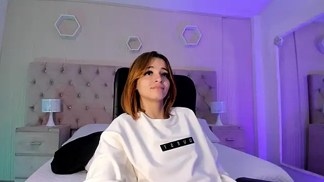 MadisonSky  online show from September 27, 12:43 pm