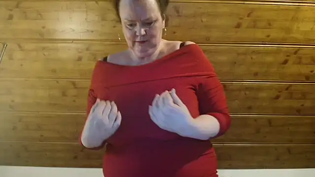 TiffanyMature online show from October 28, 3:14 pm