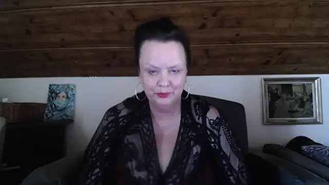 TiffanyMature online show from June 25, 2:10 pm