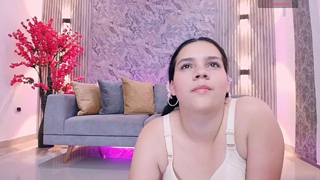 karlie small online show from September 12, 7:47 pm