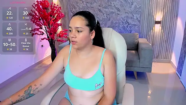 karlie small online show from December 19, 7:54 pm