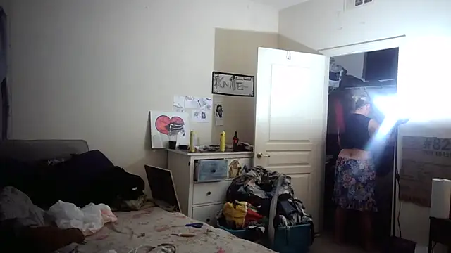 Snapshot of PremiumKitty chatting on February 9, 7:12 am PremiumKitty online show from February 9, 7:12 am