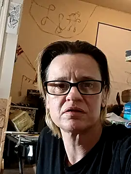 Snapshot of PremiumKitty chatting on February 18, 10:44 am PremiumKitty online show from February 18, 10:44 am