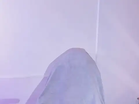 Snapshot of Amy_Kobold3 chatting on October 7, 8:39 pm Amy Kobold3 online show from October 7, 8:39 pm