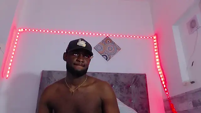 eebony stallion online show from April 15, 7:58 pm