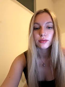 bbysonia online show from October 23, 8:29 pm