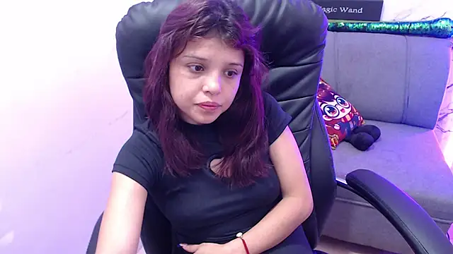 Snapshot of minnie_cake chatting on October 11, 2:59 pm minnie cake online show from October 11, 2:59 pm