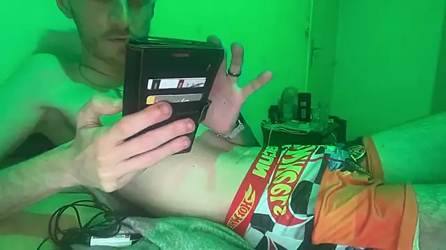 mister twitter online show from February 20, 1:35 am