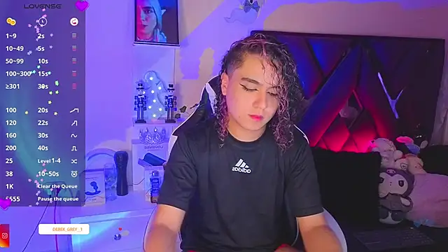 derek greyy  online show from November 18, 10:25 pm