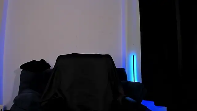 Snapshot of nathan_blake chatting on February 6, 7:39 pm nathan blake online show from February 6, 7:39 pm