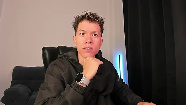 Snapshot of nathan_blake chatting on February 7, 10:30 am nathan blake online show from February 7, 10:30 am