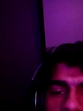 Snapshot of kjohn20 chatting on February 9, 6:56 pm kjohn20 online show from February 9, 6:56 pm