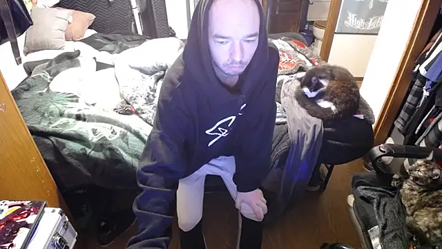 Snapshot of womenhateme69 chatting on February 17, 12:12 pm womenhateme69 online show from February 17, 12:12 pm