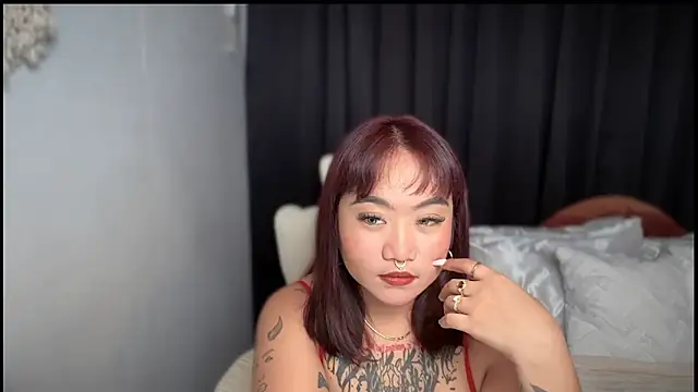 Snapshot of _XXXKittyTingles chatting on October 20, 4:35 am XXXKittyTingles online show from October 20, 4:35 am
