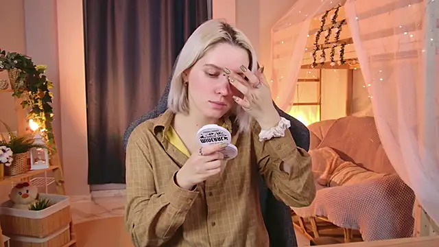 BethanyCloud online show from March 3, 5:35 am