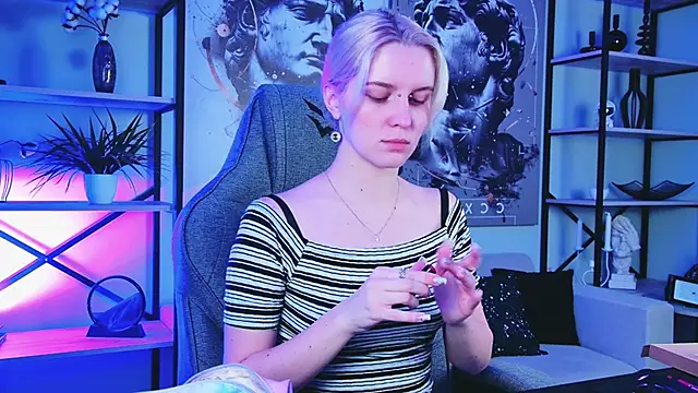 BethanyCloud online show from April 12, 5:23 am