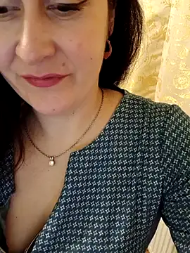 Amandda  online show from February 13, 4:14 pm