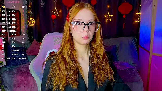 WeiSusi online show from April 13, 4:01 pm