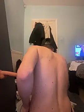 shyandchilling online show from March 25, 9:10 pm