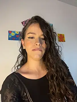 Snapshot of alysa_g_ chatting on February 6, 9:40 pm alysa g online show from February 6, 9:40 pm