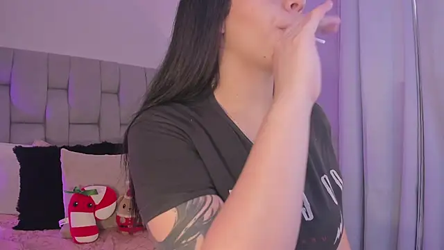 Seraphyne666 online show from April 15, 5:53 pm