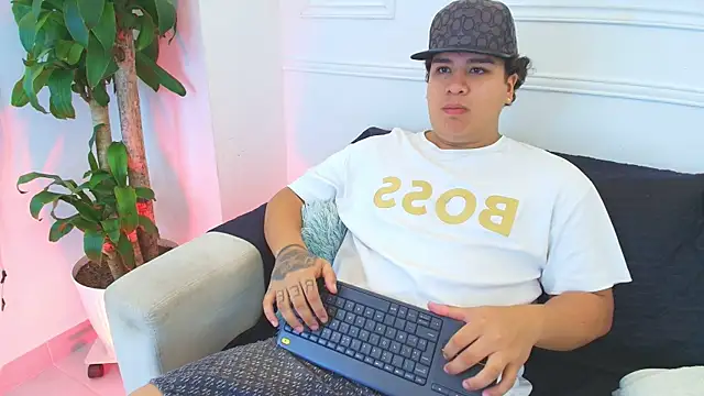 Naim Bennetsex online show from November 8, 5:34 pm