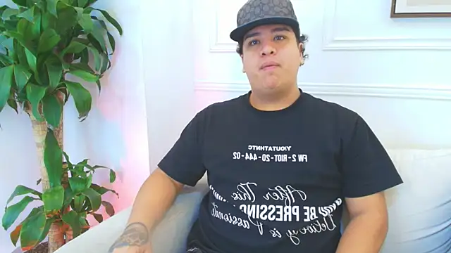 Naim Bennetsex online show from January 8, 6:32 pm