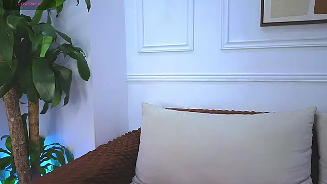 Snapshot of Naim_Bennetsex chatting on May 30, 6:38 pm Naim Bennetsex online show from May 30, 6:38 pm