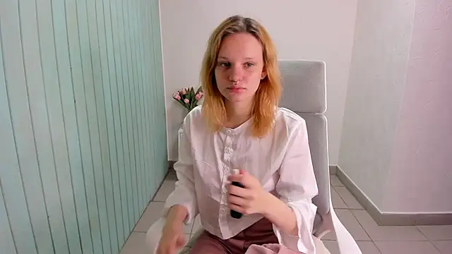 Elieiza xo online show from September 11, 5:07 am