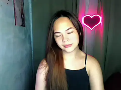 sweetsassyxx online show from April 15, 3:35 am