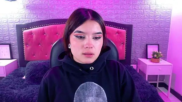 Natalie loffreda online show from October 22, 2:56 am