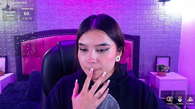 Natalie loffreda online show from November 22, 3:16 am