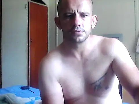 Snapshot of Lekewarmele chatting on January 10, 10:06 am Lekewarmele online show from January 10, 10:06 am