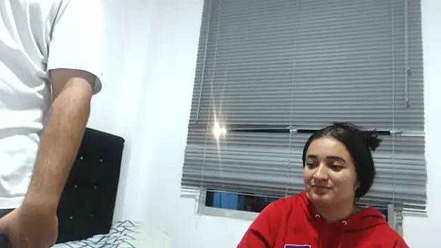 Ana ThiagoxX online show from March 22, 3:32 am