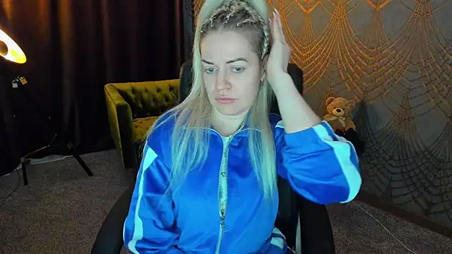 Snapshot of Anna_Snows chatting on May 4, 5:36 am Anna Snows online show from May 4, 5:36 am