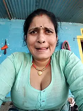 Snapshot of Hot-piuy chatting on September 24, 8:50 am Hot-piuy online show from September 24, 8:50 am