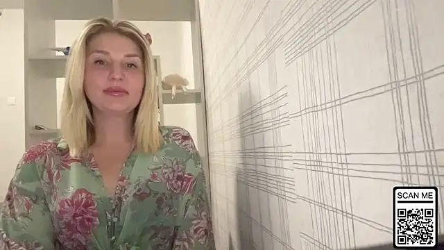 Blondie xoxoxo online show from October 31, 7:37 pm