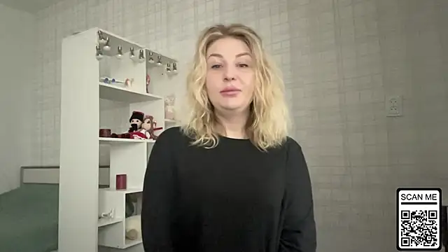 Blondie xoxoxo online show from February 2, 6:56 am