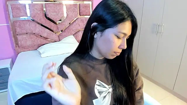 Snapshot of LICKY_LOV chatting on January 17, 12:21 pm LICKY LOV online show from January 17, 12:21 pm