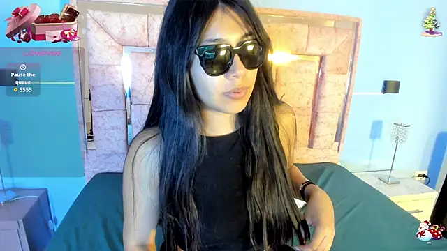 Snapshot of LICKY_LOV chatting on February 18, 3:24 am LICKY LOV online show from February 18, 3:24 am