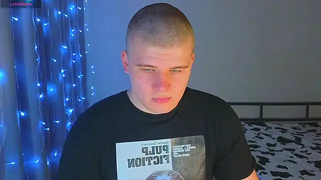 kittenmurr online show from December 1, 9:36 am