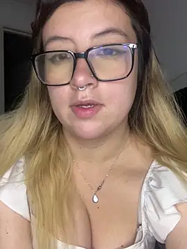 Blair Bunnyy online show from January 7, 7:00 am