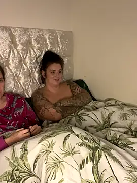 Charsworld online show from November 27, 5:37 pm