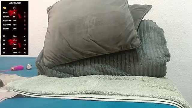 JackieWilliams  online show from October 23, 9:19 am