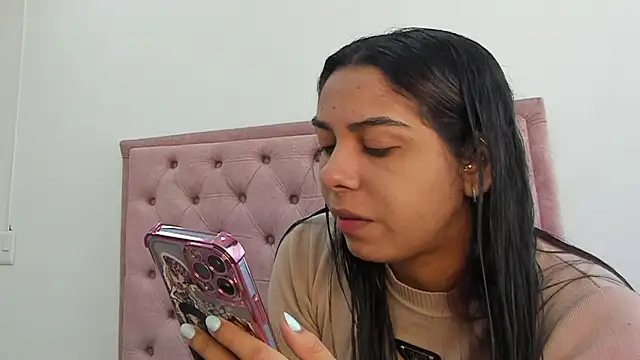 violet and myers online show from September 15, 3:12 pm