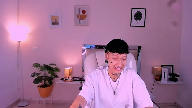 Luci Rose online show from November 6, 2:23 am