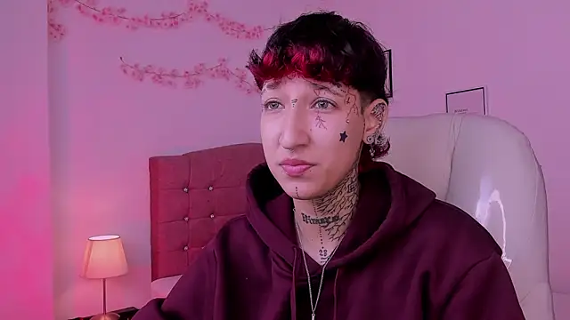 Snapshot of Luci_Rose chatting on March 6, 12:56 pm Luci Rose online show from March 6, 12:56 pm