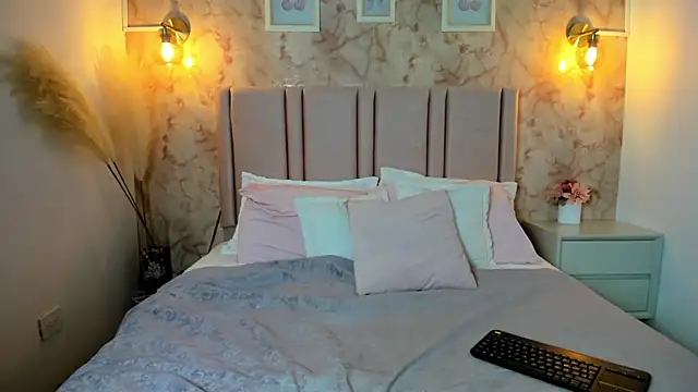 Isa lux online show from October 8, 3:37 am