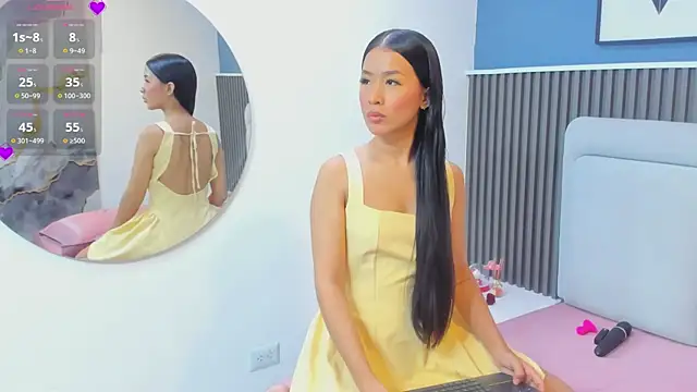 lily  star online show from March 29, 5:29 am